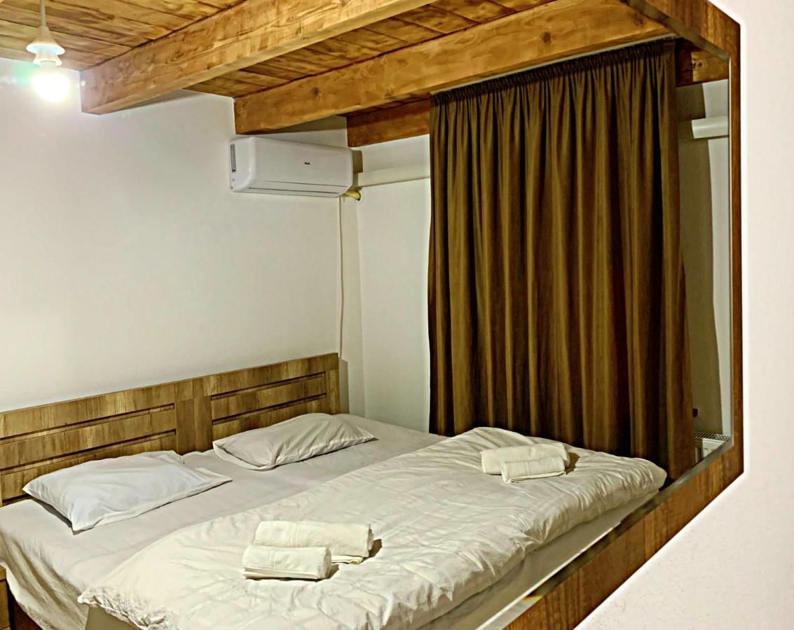 Отели типа «постель и завтрак» Old City Hotel Кутаиси-26