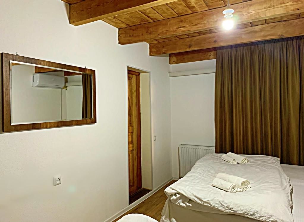 Отели типа «постель и завтрак» Old City Hotel Кутаиси-56